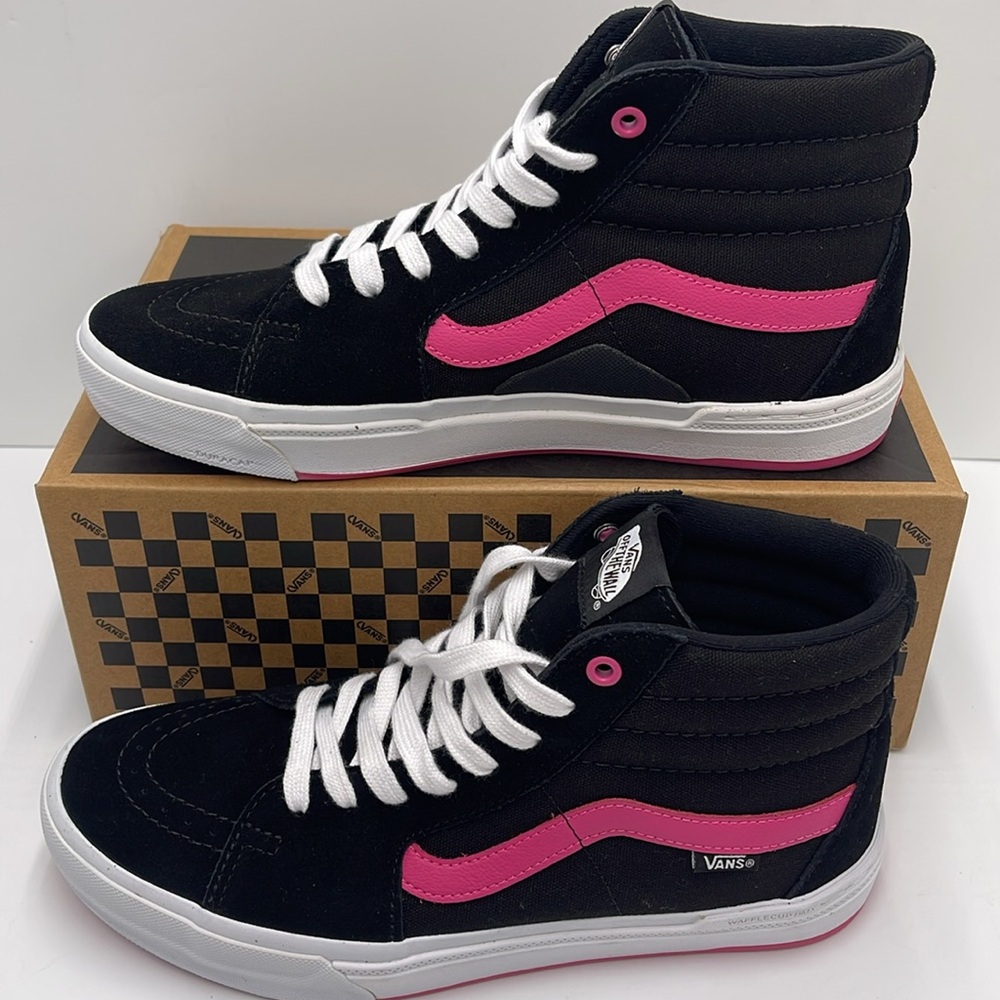 Vans WMNS Bmx Sk8-Hi Black/Magenta
VN0005V0KMN Sneakers - Picture 2 of 16